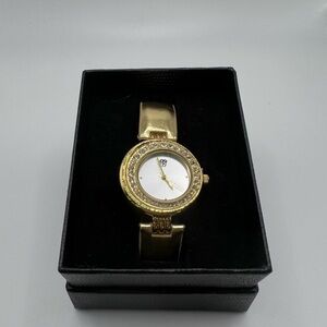 Elizabeth Taylor White Diamonds Gold Tone Watch Rhinestone Bezel NIB
